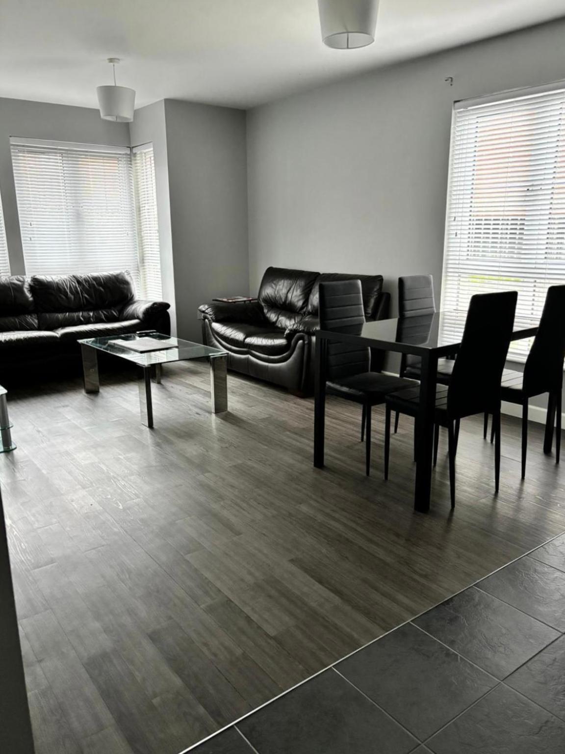 2 Bedroom Ground Floor Apartment Belfast Exterior photo