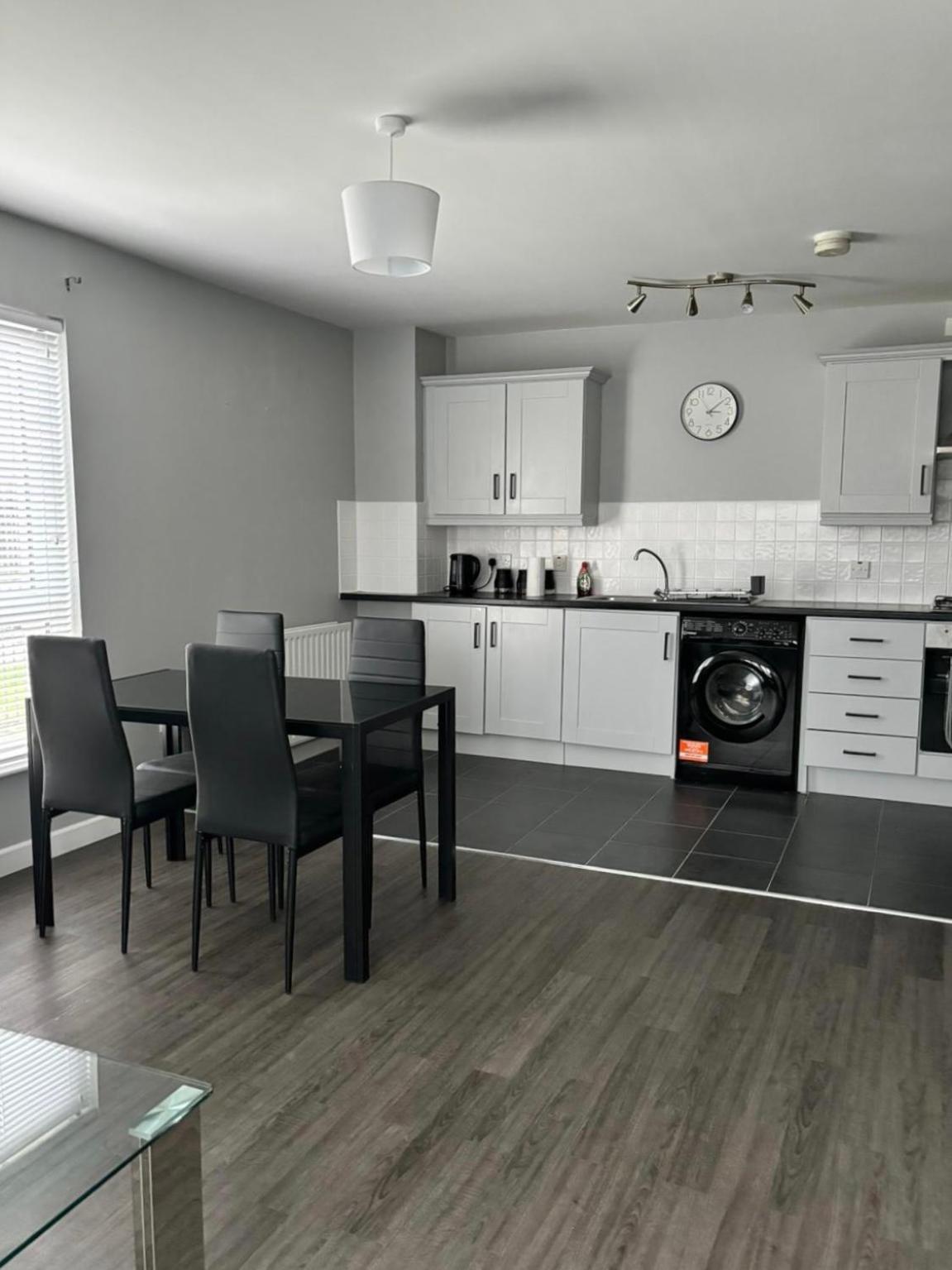 2 Bedroom Ground Floor Apartment Belfast Exterior photo
